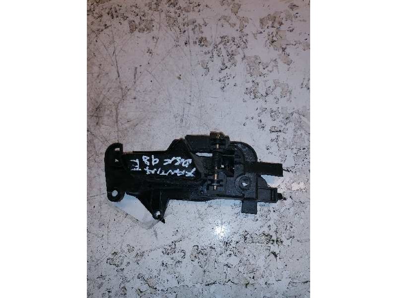 Recambio de maneta interior delantera derecha para citroën xantia berlina 1.6 referencia OEM IAM 9610679977  