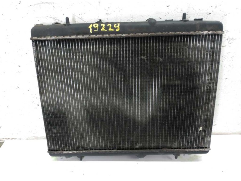 Recambio de radiador agua para peugeot 307 berlina (s2) xt referencia OEM IAM 9646577680 PA66GF30 