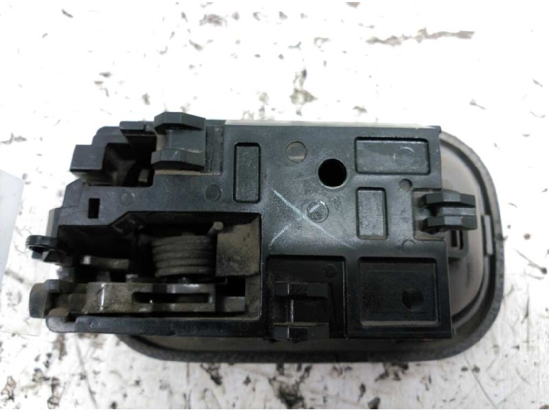 Recambio de maneta interior delantera derecha para nissan almera tino (v10m) acenta referencia OEM IAM 80670BM800  