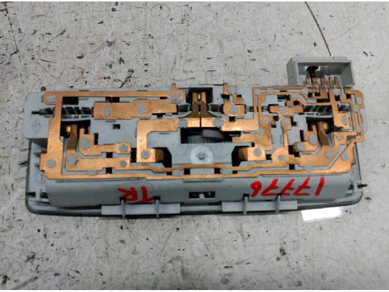 Recambio de luz interior para renault vel satis (bj0) expression referencia OEM IAM 8200003036 TRASERA 