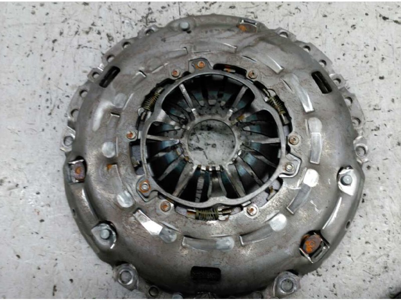 Recambio de kit embrague para mazda 6 berlina (gg) 2.0 crtd 143 active (4-ptas.) referencia OEM IAM   