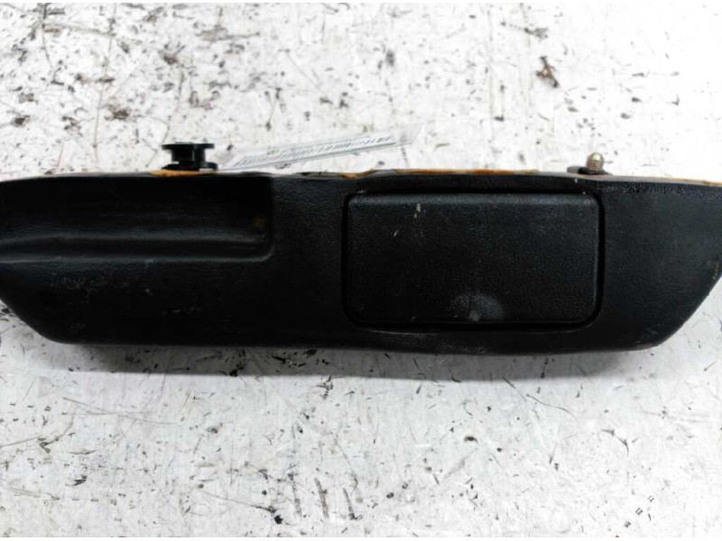 Recambio de asidero puerta derecha para renault 6 1.1 gtl referencia OEM IAM  TRASERA 