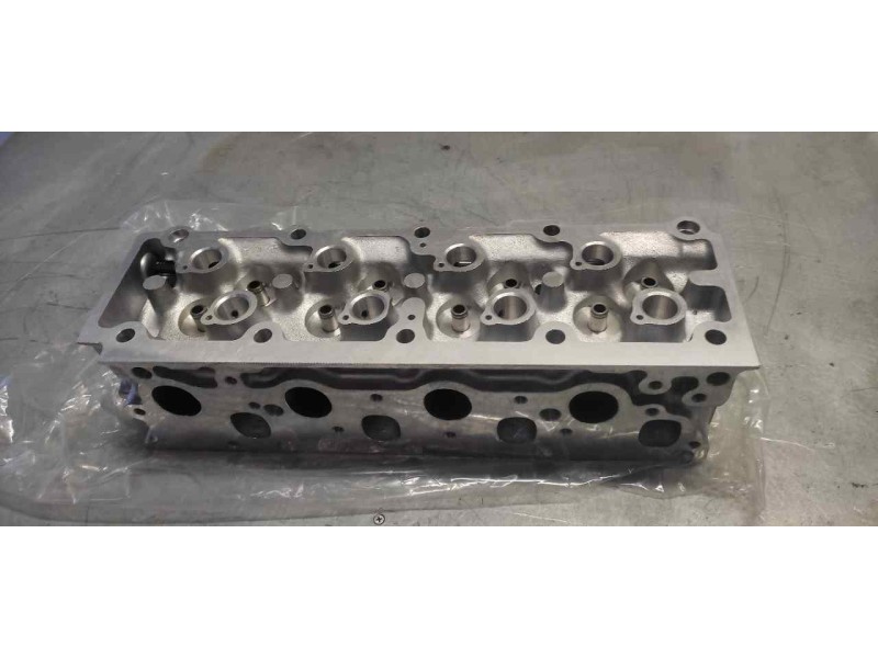 Recambio de culata para opel kadett e gl berlina referencia OEM IAM  NUEVO 