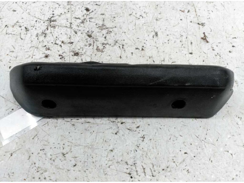 Recambio de asidero puerta izquierda para renault 6 1.1 gtl referencia OEM IAM   