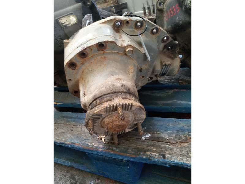 Recambio de grupo para astra trucks ....... ....... referencia OEM IAM R18000 42114996 RATIO:28/37 6896154