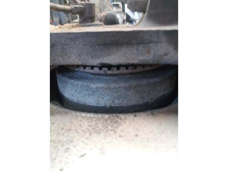 Recambio de mangueta delantera izquierda para iveco daily combi referencia OEM IAM 500350156  