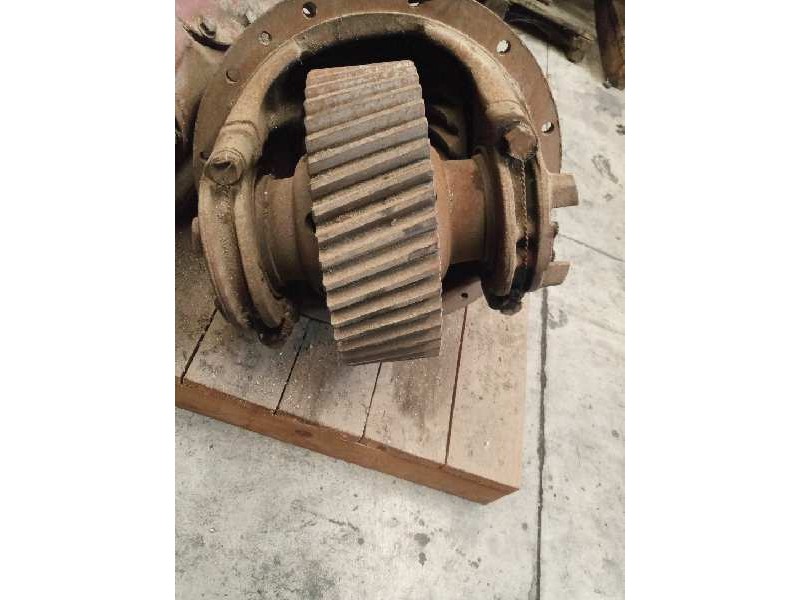 Recambio de grupo para barreiros trucks . . referencia OEM IAM 2CORONAS 13X27 