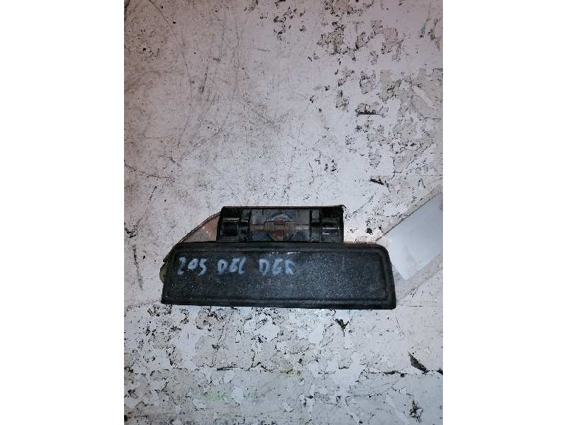 Recambio de maneta exterior delantera derecha para peugeot 205 berlina 1.1 referencia OEM IAM   