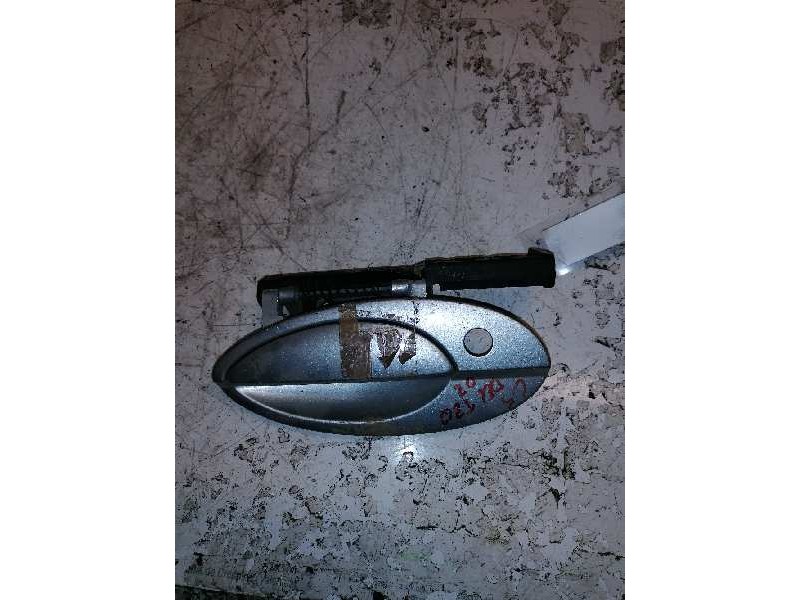 Recambio de maneta exterior delantera izquierda para citroën c5 berlina 2.0 hdi referencia OEM IAM 9634766077  