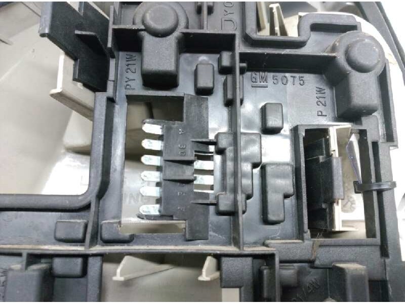 Recambio de piloto trasero derecho para opel vectra b berlina básico referencia OEM IAM   