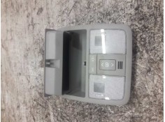 Recambio de luz interior para toyota auris live referencia OEM IAM 8126002500AF 2JM01103401  2