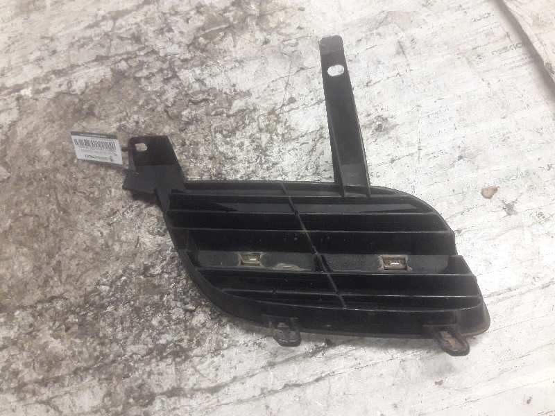 Recambio de rejilla delantera izquierda para nissan almera (n16/e) ambience referencia OEM IAM   