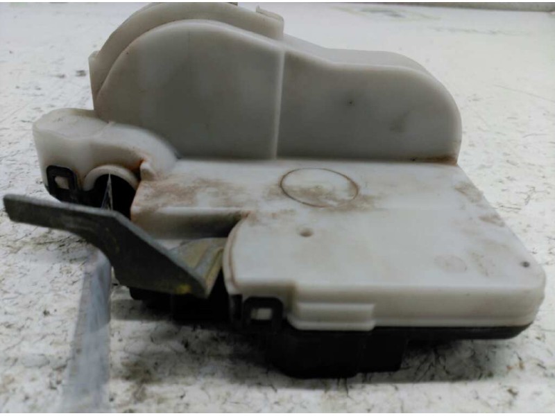 Recambio de cerradura puerta delantera derecha para volkswagen polo berlina (6n2) trendline referencia OEM IAM   