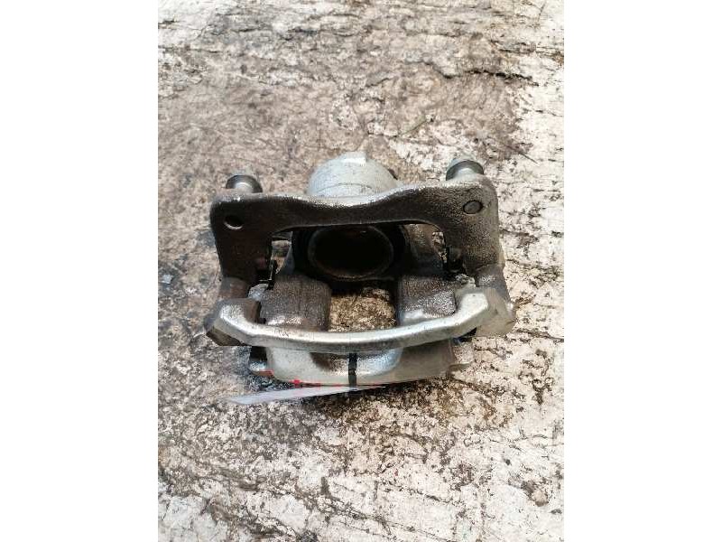 Recambio de pinza freno delantera derecha para toyota auris live referencia OEM IAM 0270070605  