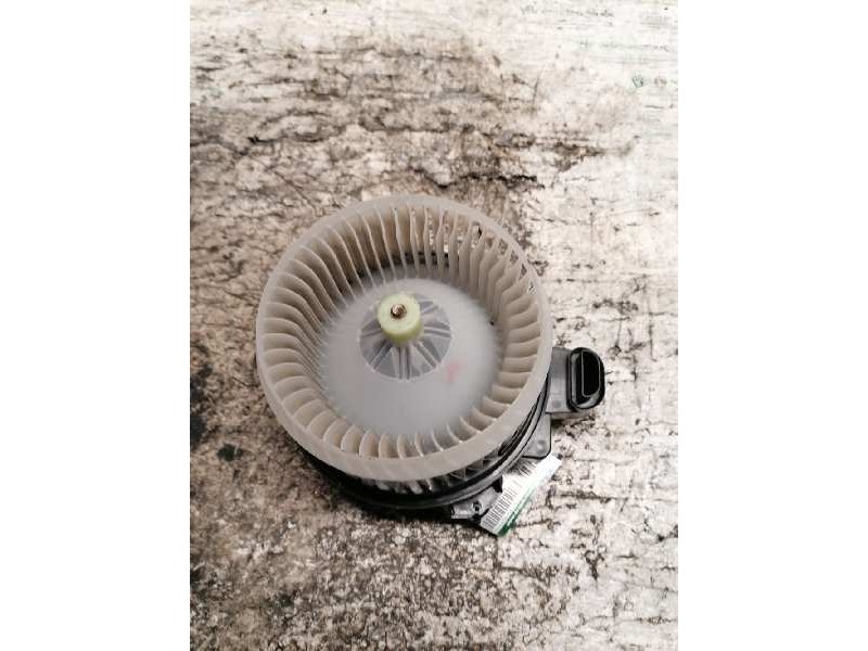 Recambio de ventilador calefaccion para toyota auris live referencia OEM IAM AV2727008084 3 PINS 