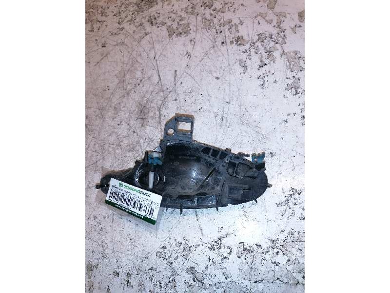 Recambio de maneta interior delantera derecha para citroën xsara berlina referencia OEM IAM 9623200077  