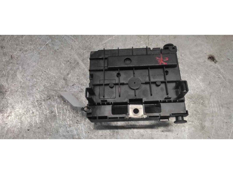 Recambio de caja reles / fusibles para peugeot 307 break / sw (s1) sw pack referencia OEM IAM 96506644180  