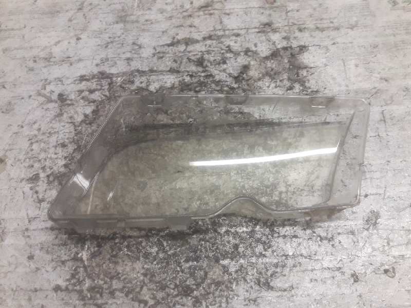 Recambio de faro derecho para bmw serie 3 berlina (e46) 320d referencia OEM IAM  TULIPA 