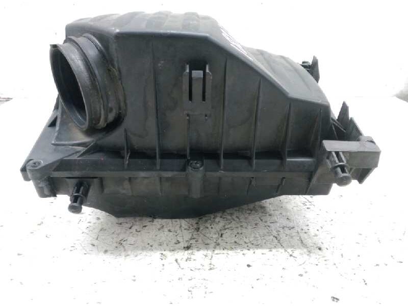 Recambio de filtro aire para opel corsa c club referencia OEM IAM 9129745  