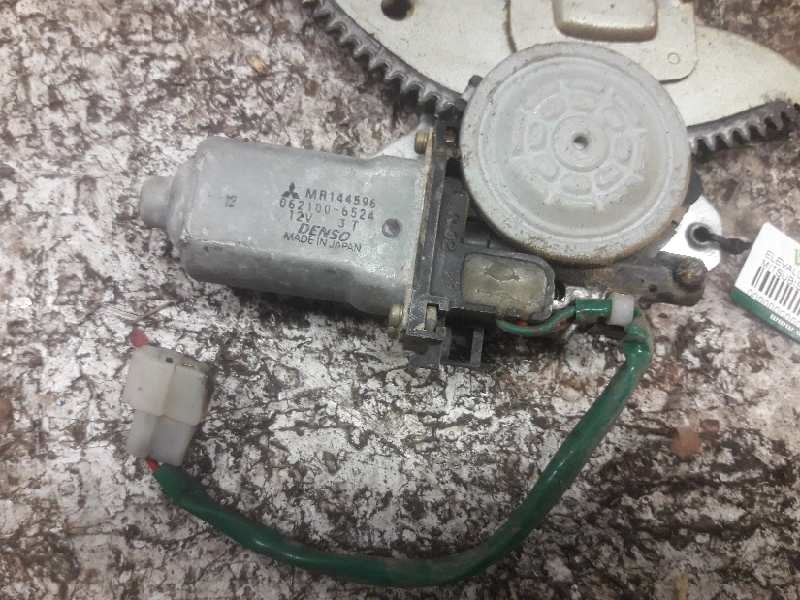 Recambio de elevalunas delantero derecho para mitsubishi l 200 (k6/7) referencia OEM IAM 0621006524 MR144596 2 PINS