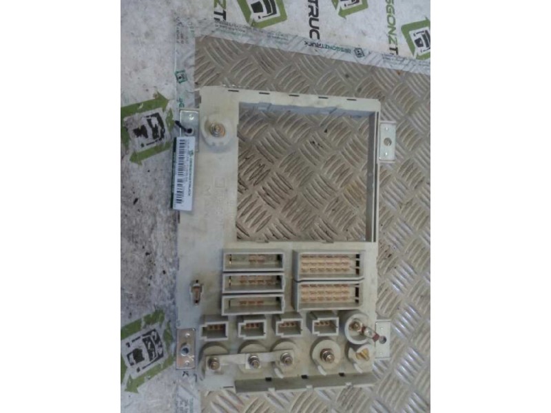 Recambio de caja reles / fusibles para man tg - l 12.xxx 12.240 chasis lx referencia OEM IAM 81254446074  