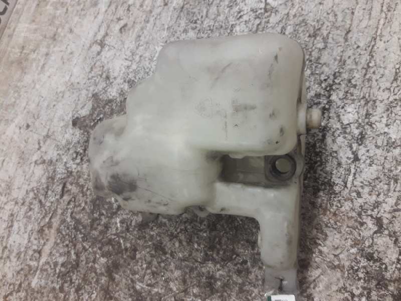 Recambio de deposito limpia para mitsubishi l 200 (k6/7) referencia OEM IAM   