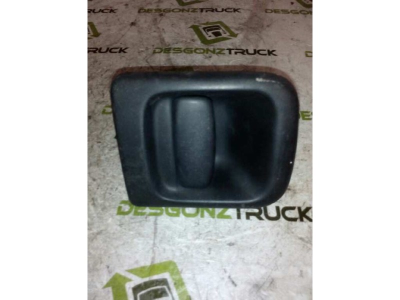 Recambio de maneta exterior delantera derecha para renault trucks mascott 160 dxi referencia OEM IAM 7700352489  