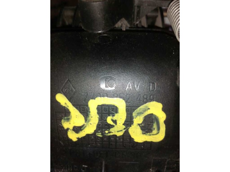 Recambio de maneta exterior delantera derecha para renault trucks mascott 160 dxi referencia OEM IAM 7700352489  