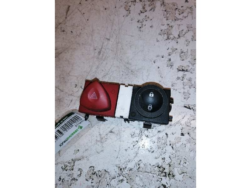 Recambio de warning para renault megane ii berlina 5p business referencia OEM IAM 8200095493 6 PINS 