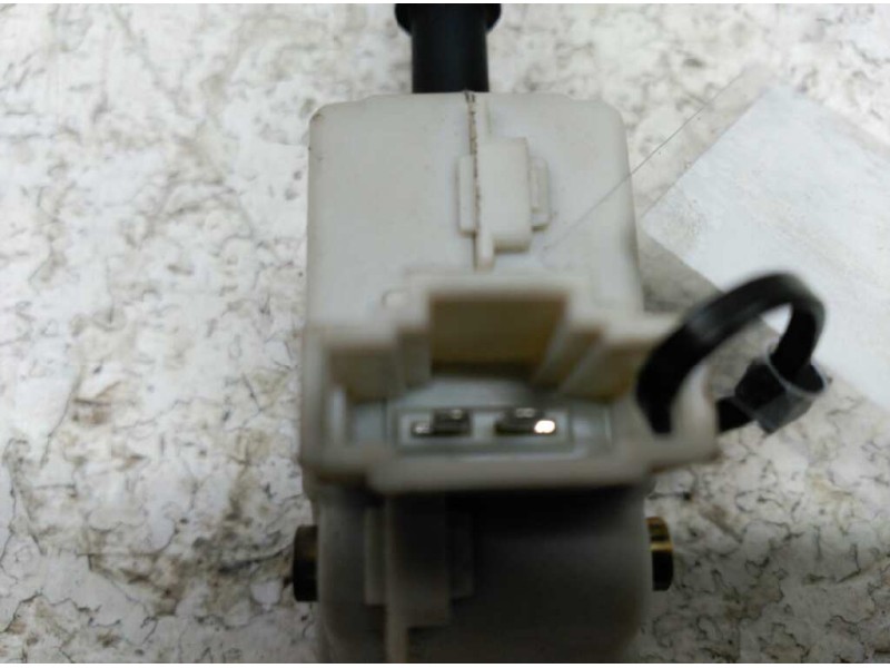 Recambio de motor cierre centralizado porton para volkswagen passat berlina (3b3) executive referencia OEM IAM 3B09597610  