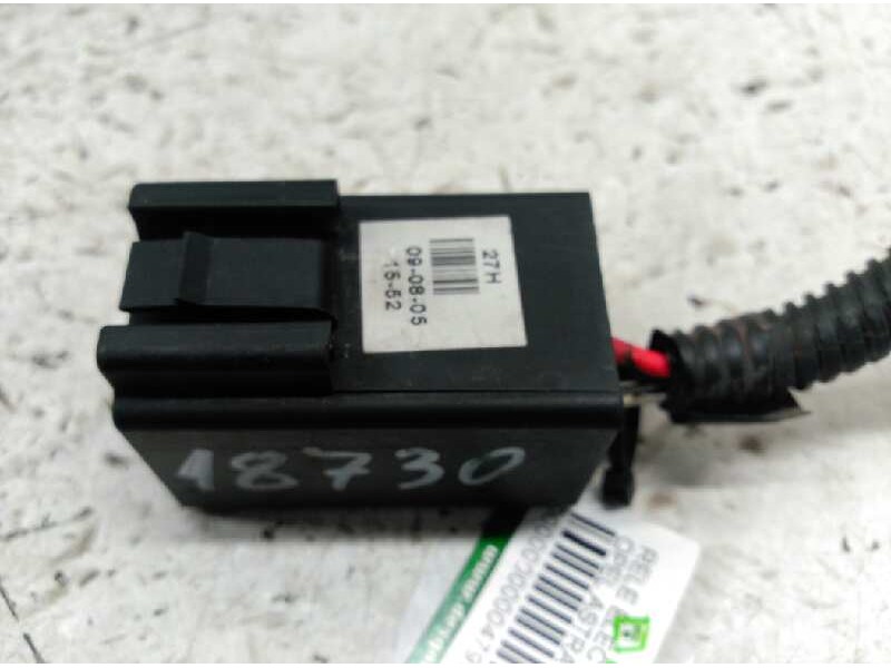 Recambio de rele electroventiladores para opel astra gtc cosmo referencia OEM IAM 19119468  