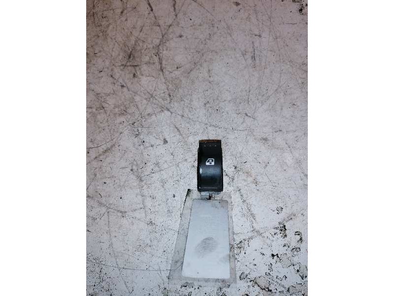 Recambio de mando elevalunas trasero izquierdo para renault megane ii berlina 5p business referencia OEM IAM   6 PINS