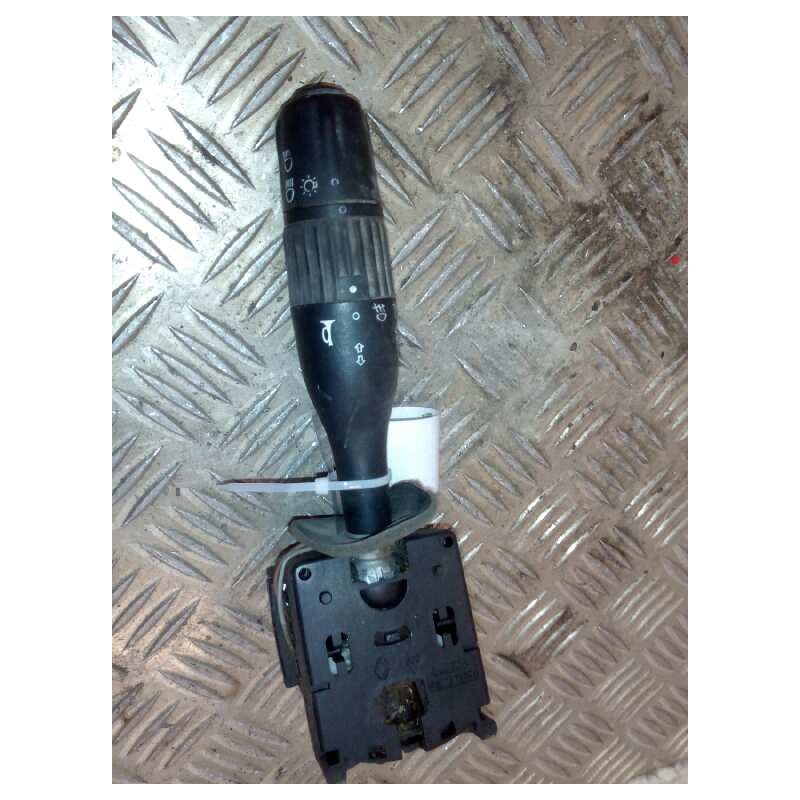 Recambio de mando intermitentes para renault magnum ab 2005 cabina adel.tractor semirr. gv  4x2 4xx.18 gran espacio referencia O