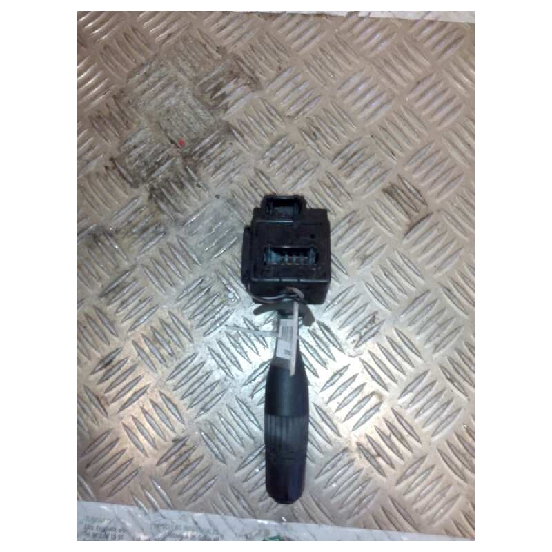 Recambio de mando intermitentes para renault magnum ab 2005 cabina adel.tractor semirr. gv  4x2 4xx.18 gran espacio referencia O