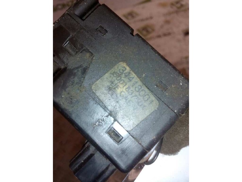 Recambio de mando intermitentes para renault magnum ab 2005 cabina adel.tractor semirr. gv  4x2 4xx.18 gran espacio referencia O