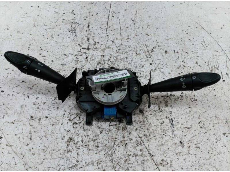 Recambio de mando multifuncion para fiat brava (182) 1.6 16v / 16v 100 elx referencia OEM IAM B826  