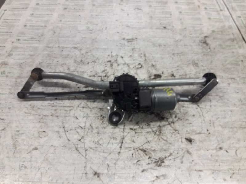 Recambio de motor limpia delantero para bmw serie 3 berlina (e46) 320d referencia OEM IAM 0390241712 67636914577 