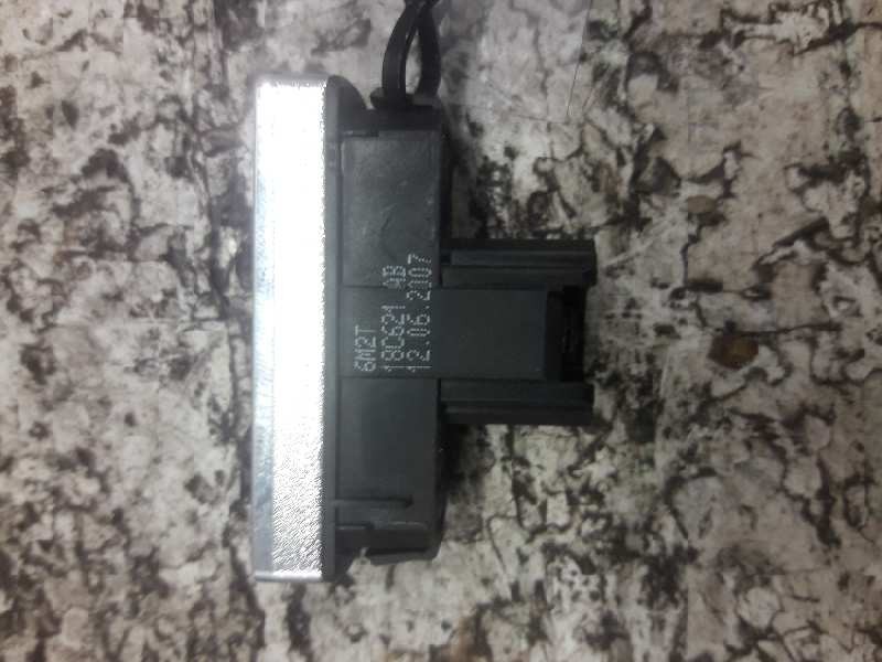 Recambio de boton antivaho para ford mondeo ber. (ca2) trend x referencia OEM IAM 6M2T18C621AB 4 PINS 