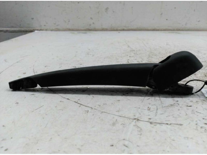 Recambio de brazo limpia trasero para renault megane ii familiar dynamique referencia OEM IAM  PORTÓN 