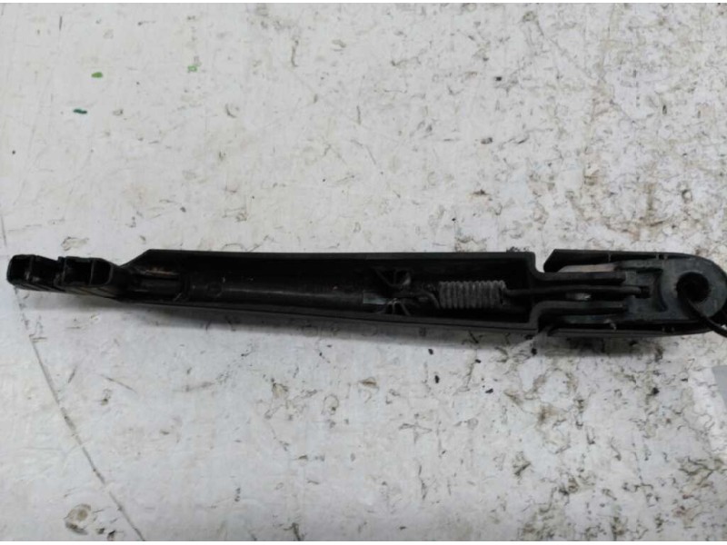 Recambio de brazo limpia trasero para renault megane ii familiar dynamique referencia OEM IAM  PORTÓN 