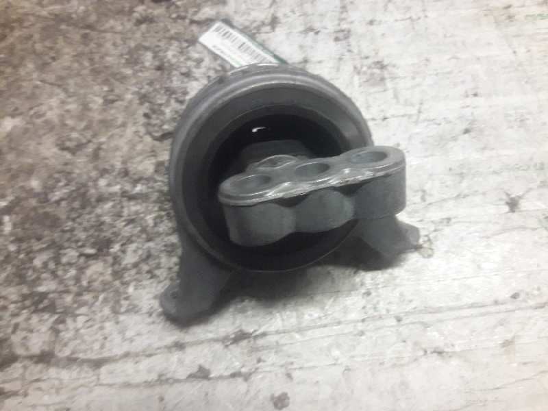 Recambio de soporte motor derecho para opel zafira a elegance referencia OEM IAM V05630DGTH  