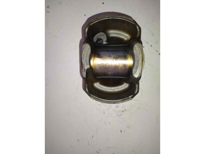 Recambio de piston para volvo fh xxx fg 4x2 low corto referencia OEM IAM 21161901  