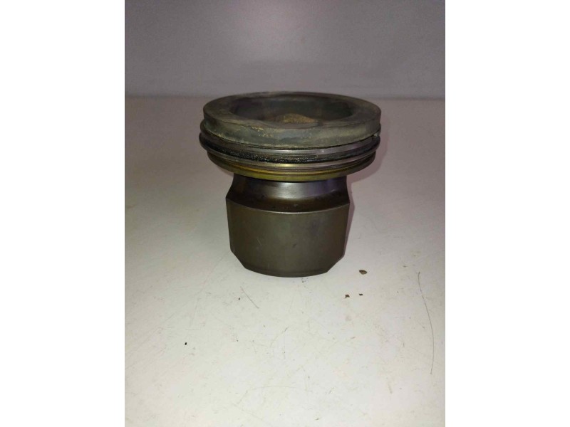Recambio de piston para volvo fh xxx fg 4x2 low corto referencia OEM IAM 21161901  