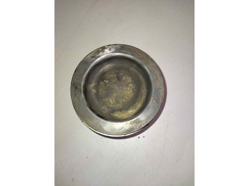 Recambio de piston para volvo fh xxx fg 4x2 low corto referencia OEM IAM 21161901  