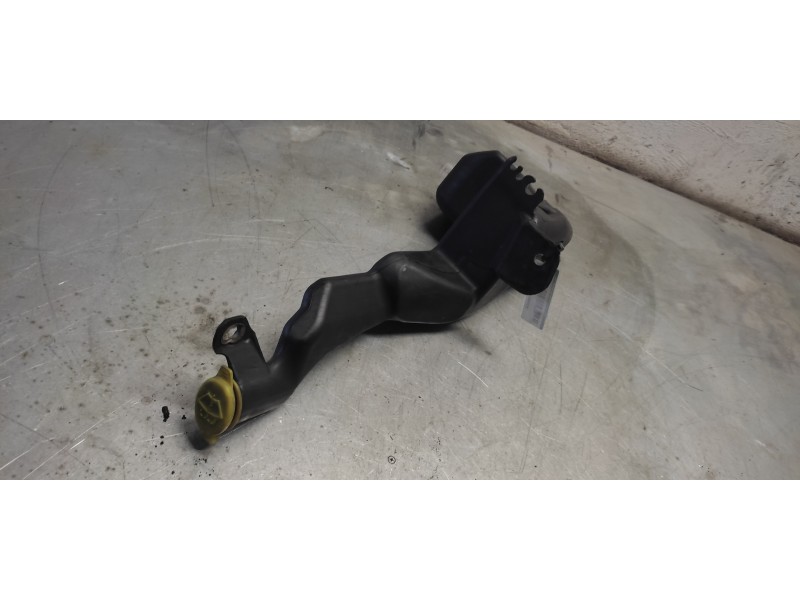 Recambio de deposito limpia para opel astra h berlina cosmo referencia OEM IAM   