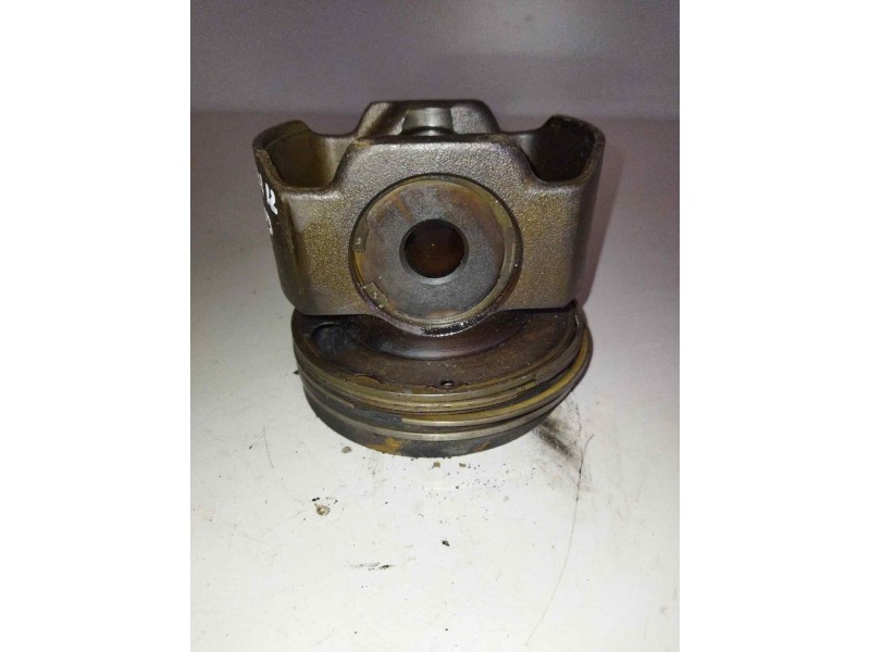 Recambio de piston para volvo fh xxx fg 4x2 low corto referencia OEM IAM 21161901  