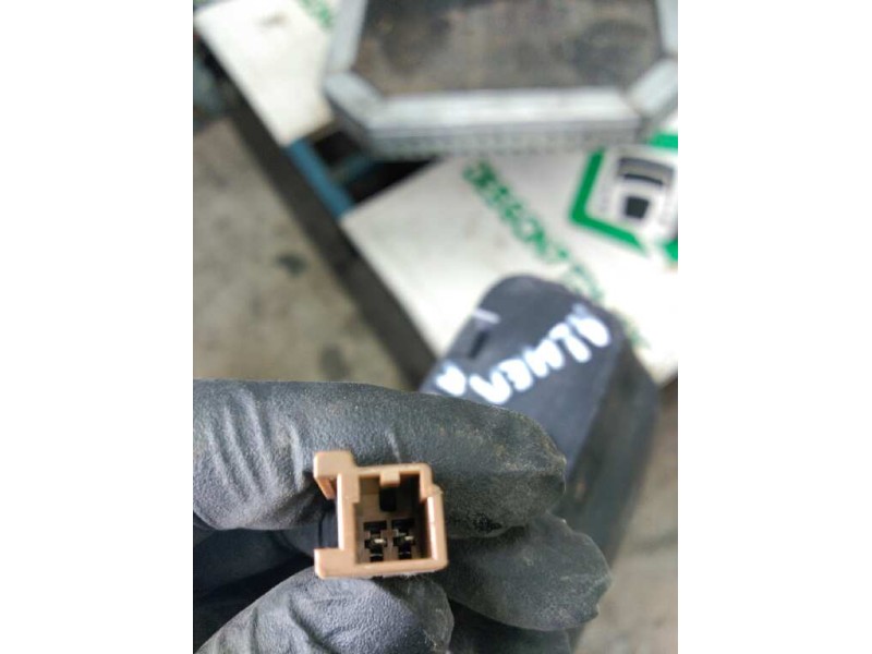 Recambio de luz central de freno para nissan almera (n15) salsa referencia OEM IAM   
