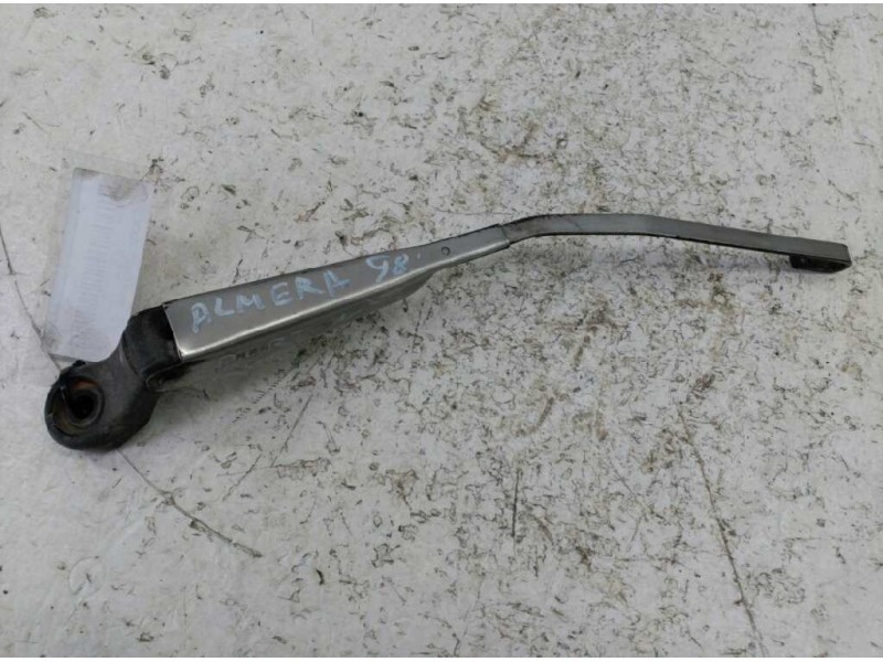 Recambio de brazo limpia trasero para nissan almera (n15) lx referencia OEM IAM   PORTÓN