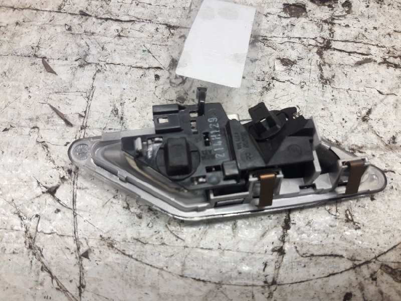Recambio de luz interior para bmw serie 3 berlina (e46) 320d referencia OEM IAM 2JA00787702 TRASERA DERECHA 