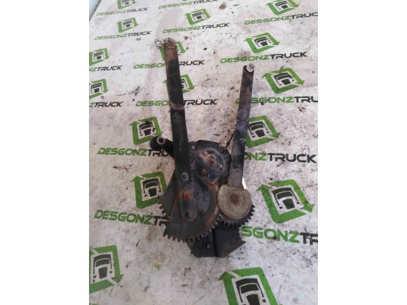 Recambio de elevalunas delantero derecho para renault trucks dg 260.20 referencia OEM IAM  MANUAL 